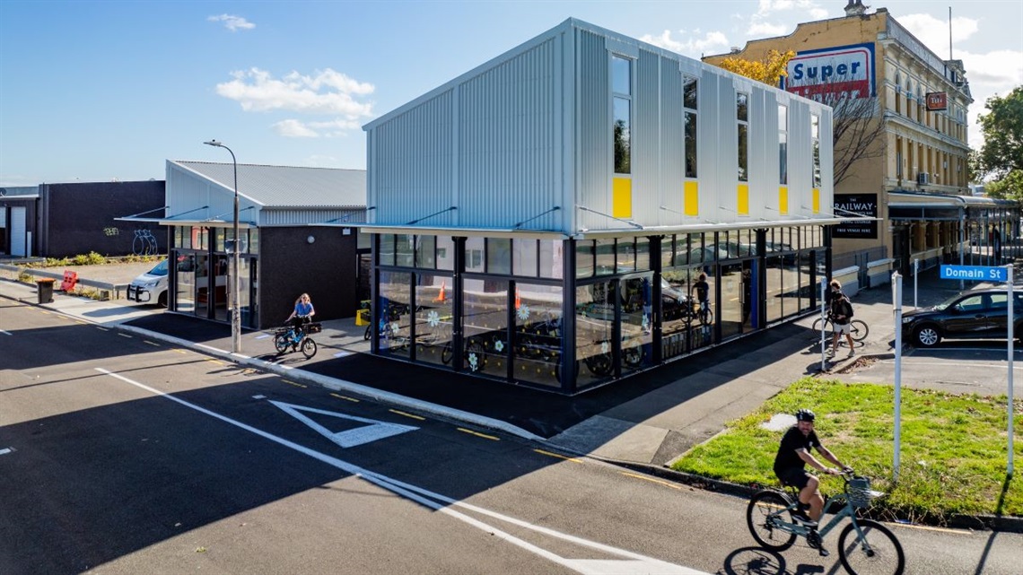 A new build in the inner city with 2 ground-level work spaces and a top-floor apartment.