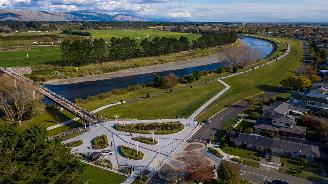 Birdseye view of the reserve, bounded by the river on one side and Dittmer Drive on the other.