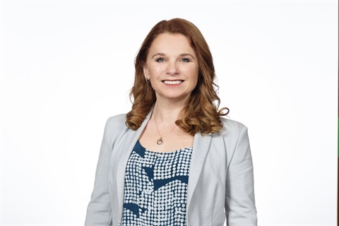 Head and shoulders photo of councillor Rachel Bowen.
